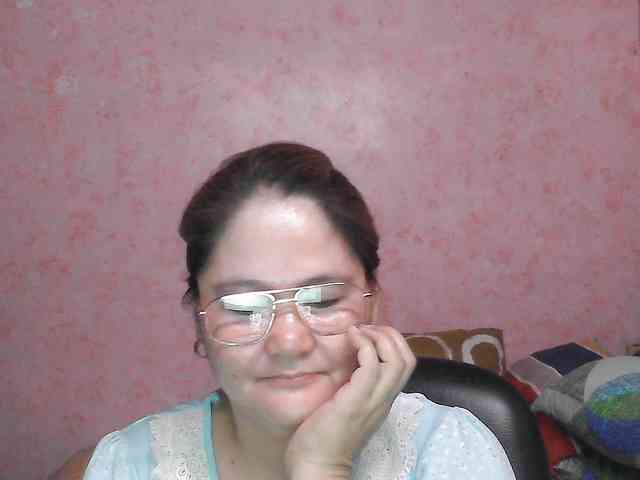 NICEtitspinay webcam