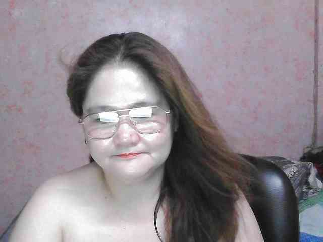 NICEtitspinay webcam