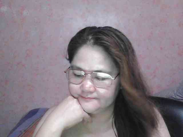 NICEtitspinay webcam