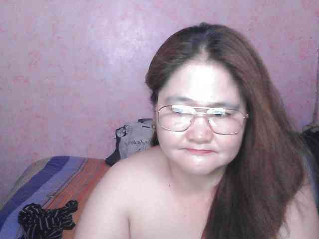 NICEtitspinay webcam