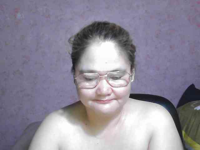 NICEtitspinay webcam