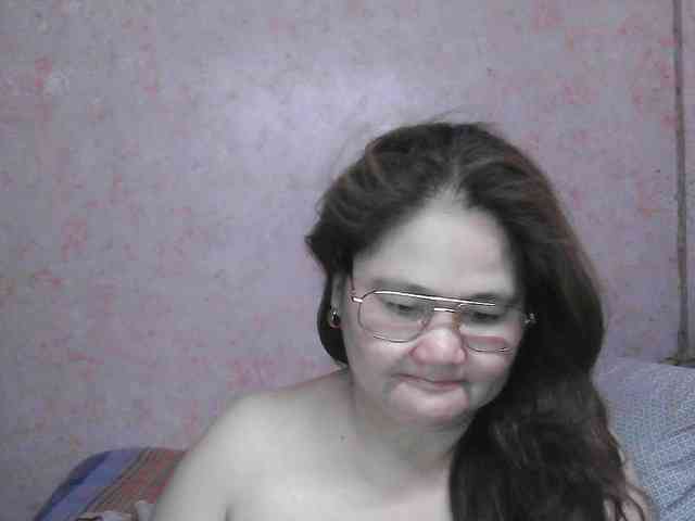 NICEtitspinay webcam