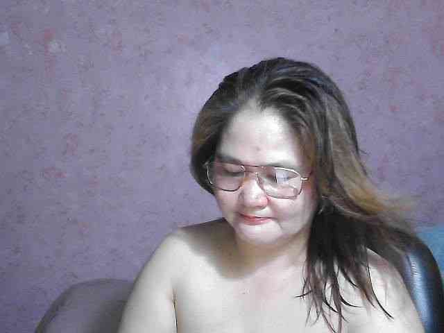 NICEtitspinay webcam