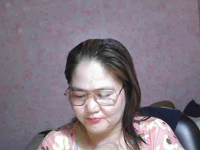 NICEtitspinay webcam