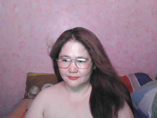 NICEtitspinay webcam