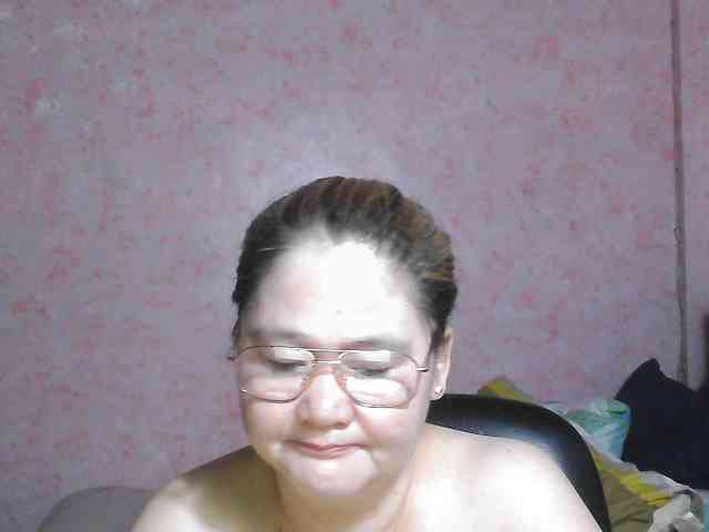 NICEtitspinay webcam