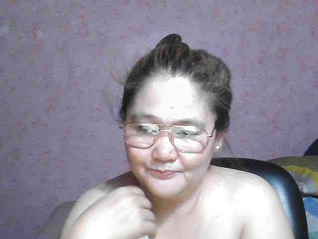 NICEtitspinay webcam