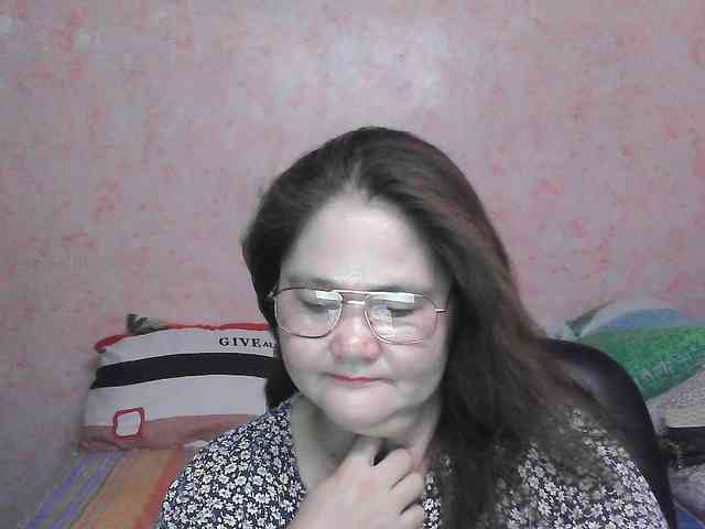 NICEtitspinay webcam