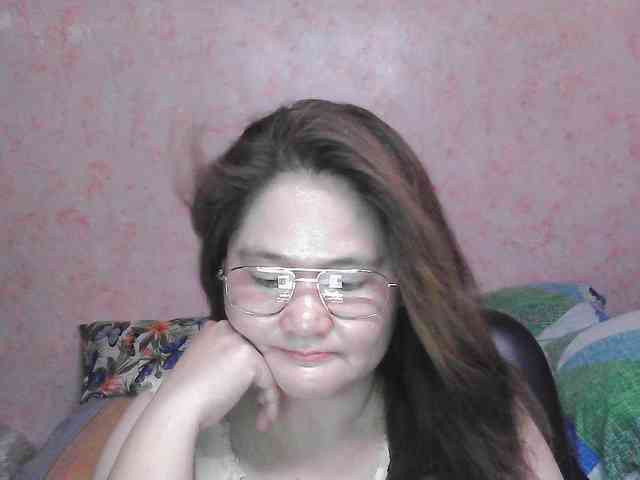 NICEtitspinay webcam
