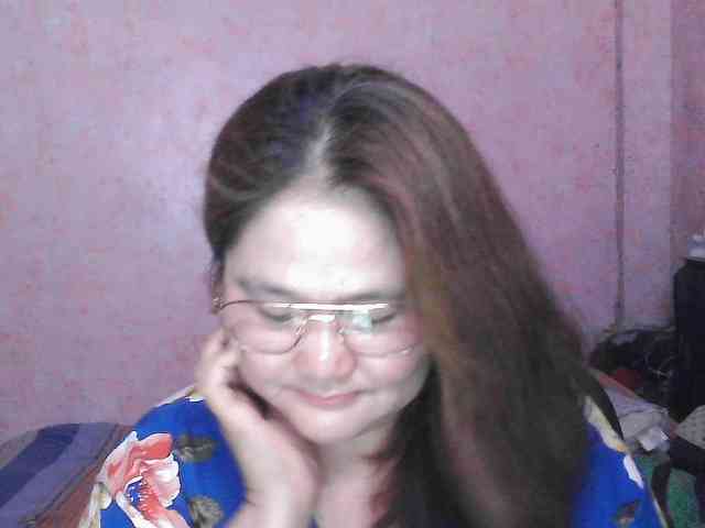 NICEtitspinay webcam