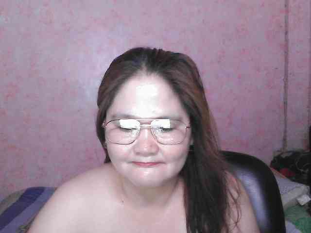 NICEtitspinay webcam