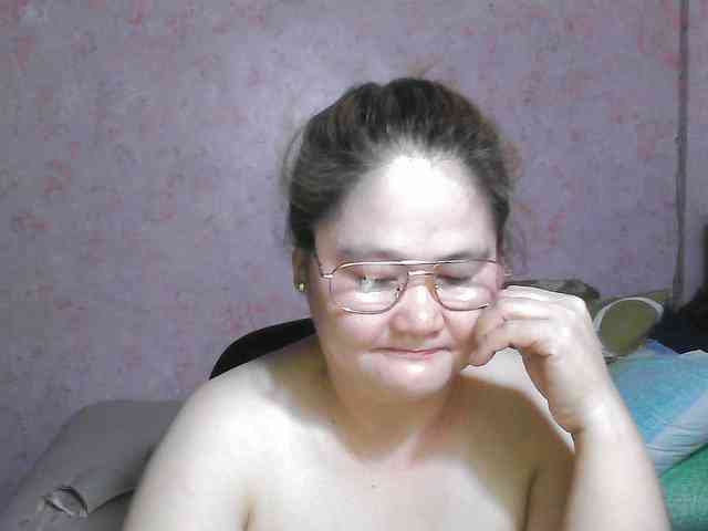 NICEtitspinay webcam