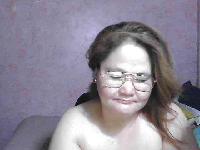 NICEtitspinay webcam