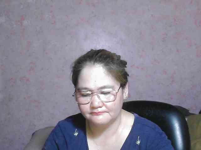 NICEtitspinay webcam