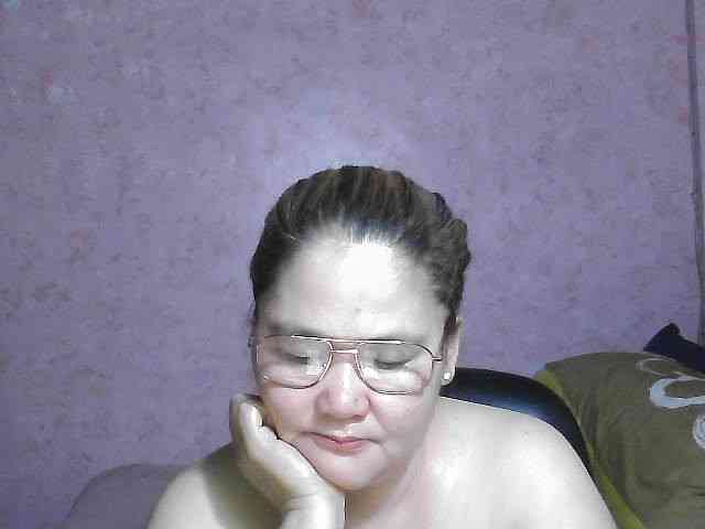 NICEtitspinay webcam
