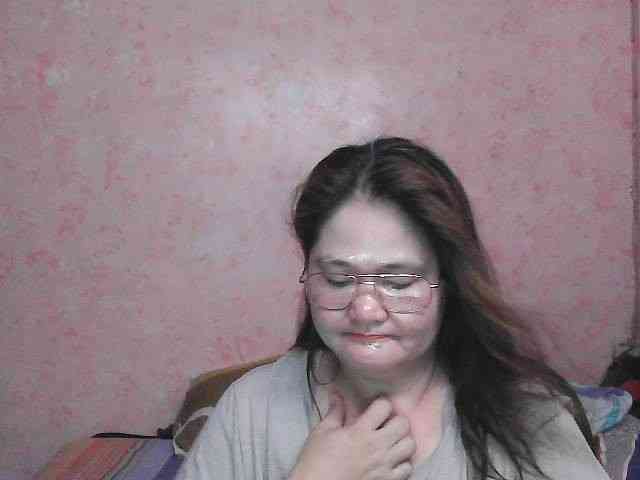 NICEtitspinay webcam