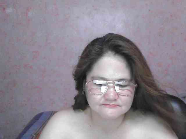 NICEtitspinay webcam