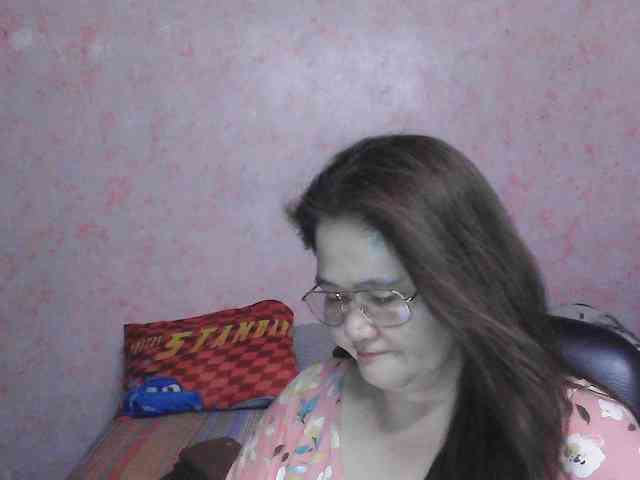 NICEtitspinay webcam