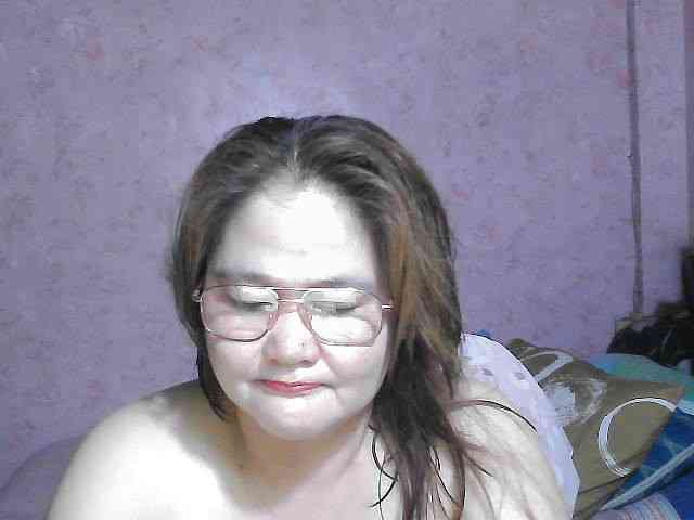 NICEtitspinay webcam