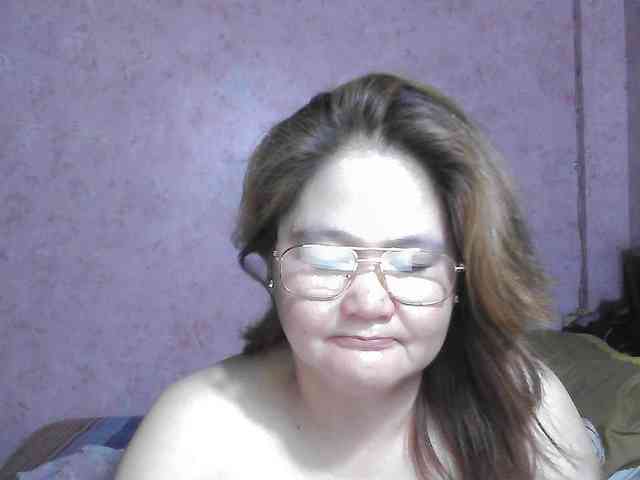NICEtitspinay webcam