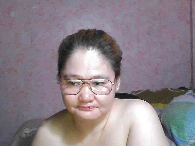 NICEtitspinay webcam