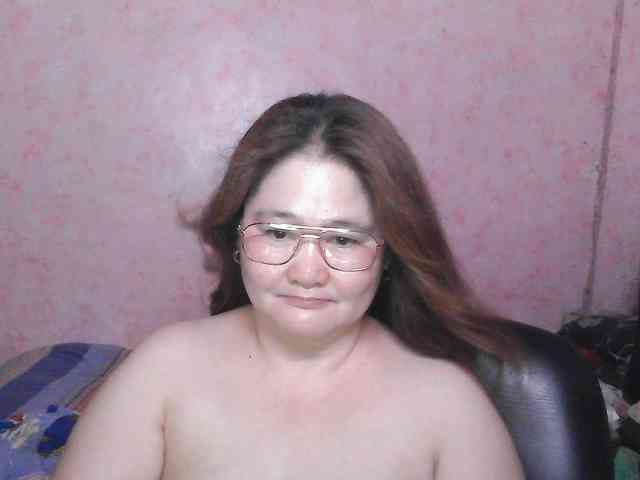 NICEtitspinay webcam