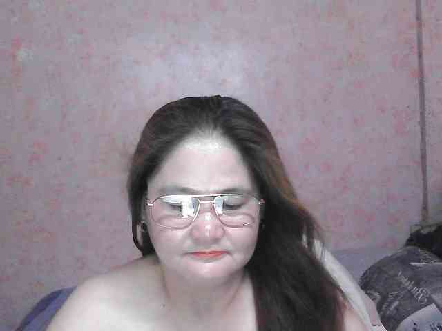 NICEtitspinay webcam