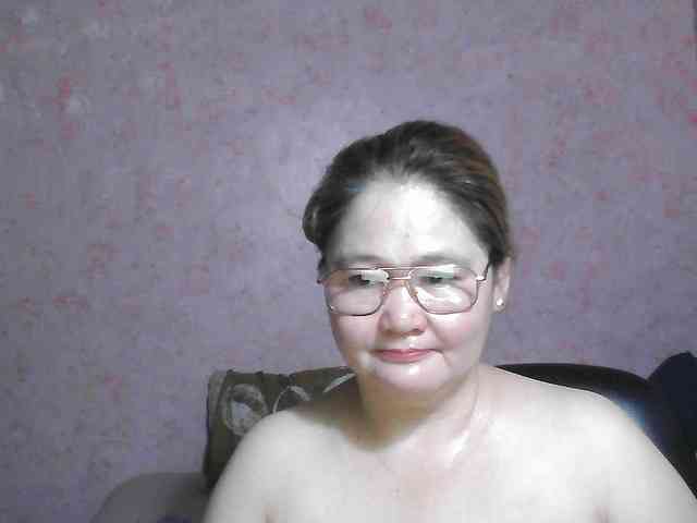 NICEtitspinay webcam
