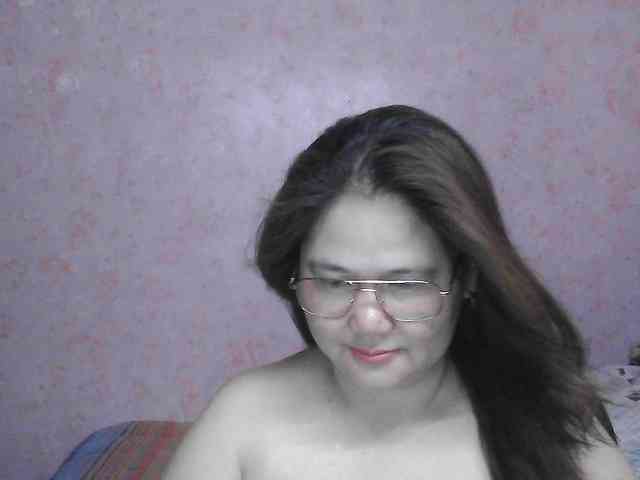 NICEtitspinay webcam