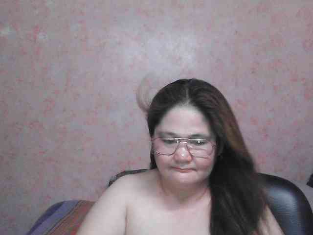 NICEtitspinay webcam
