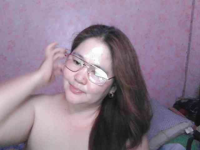 NICEtitspinay webcam