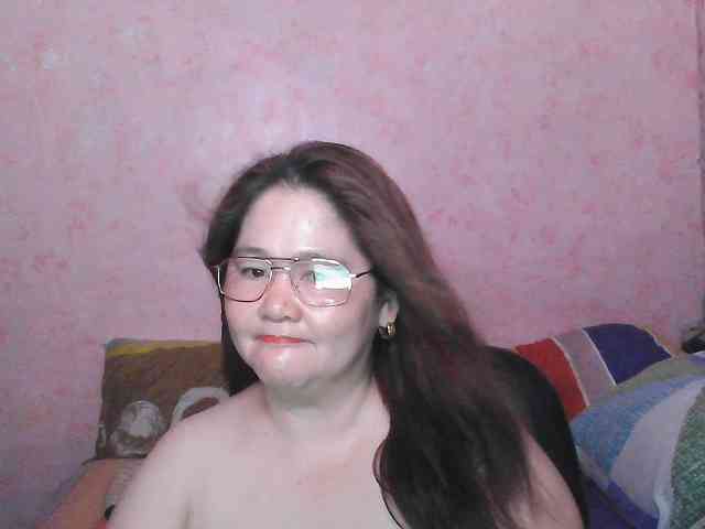 NICEtitspinay webcam