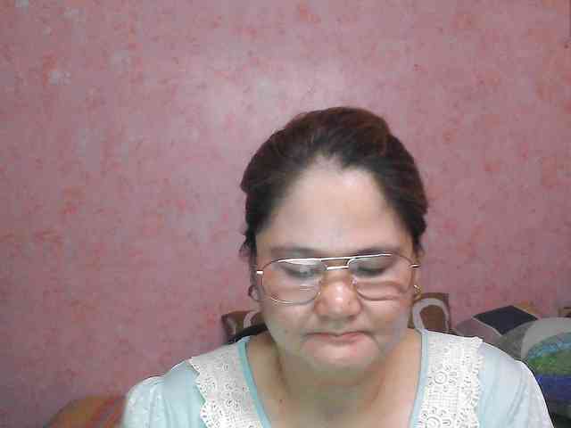 NICEtitspinay webcam