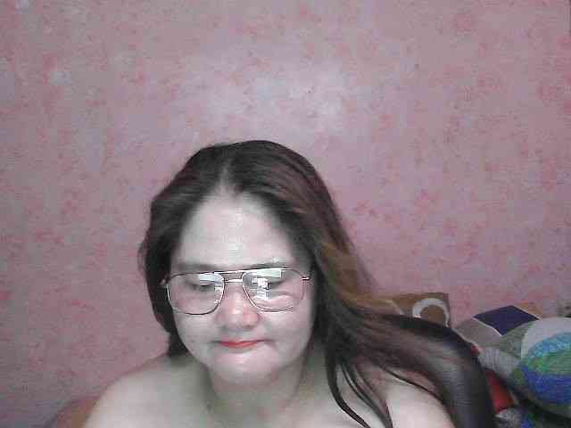 NICEtitspinay webcam