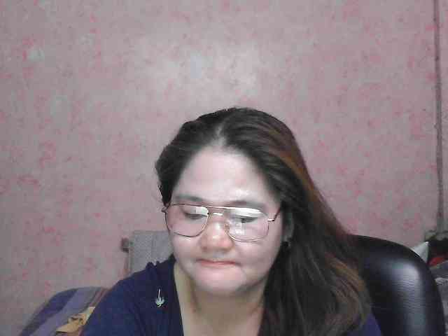 NICEtitspinay webcam