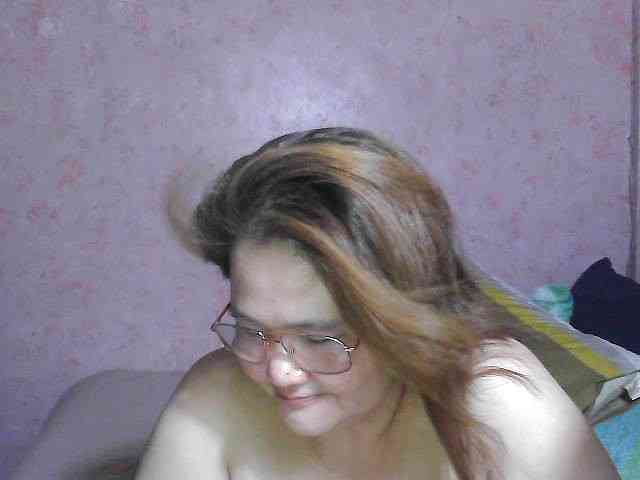 NICEtitspinay webcam