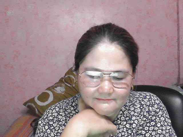 NICEtitspinay webcam