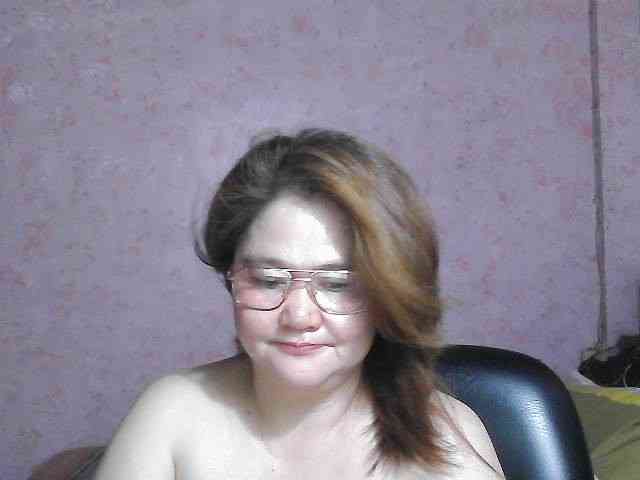 NICEtitspinay webcam
