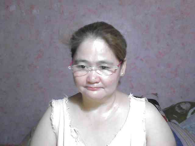 NICEtitspinay webcam