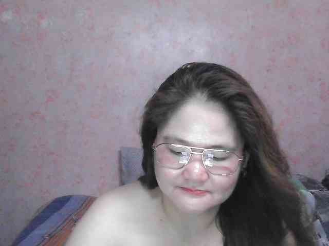 NICEtitspinay webcam