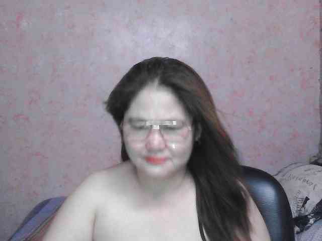 NICEtitspinay webcam