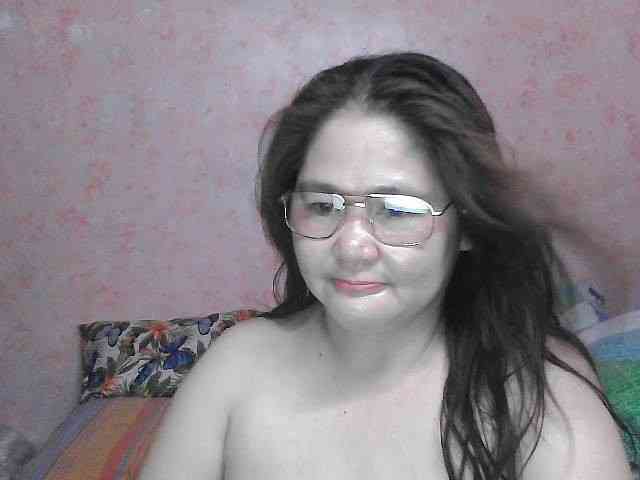 NICEtitspinay webcam