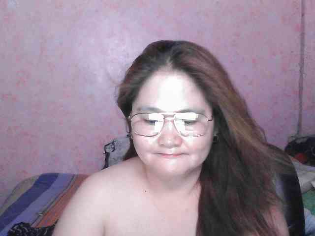 NICEtitspinay webcam