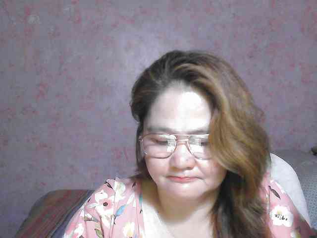 NICEtitspinay webcam