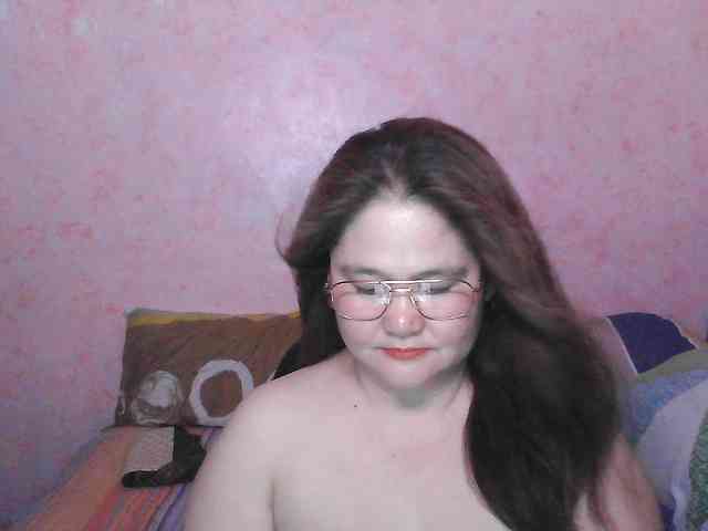 NICEtitspinay webcam