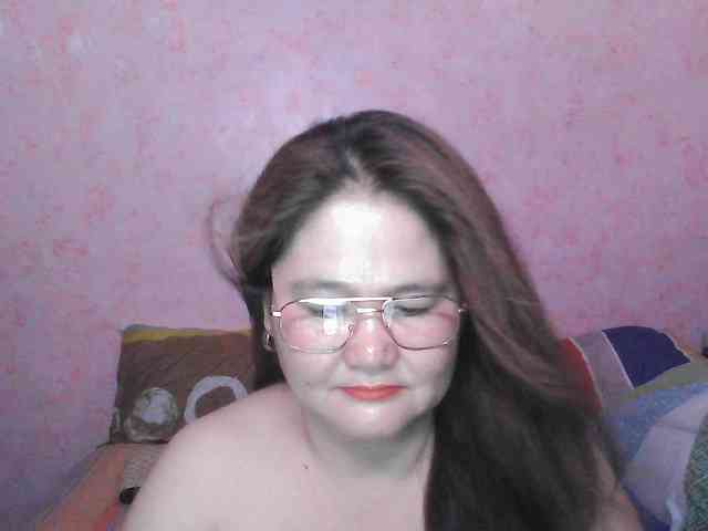 NICEtitspinay webcam