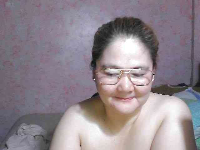 NICEtitspinay webcam