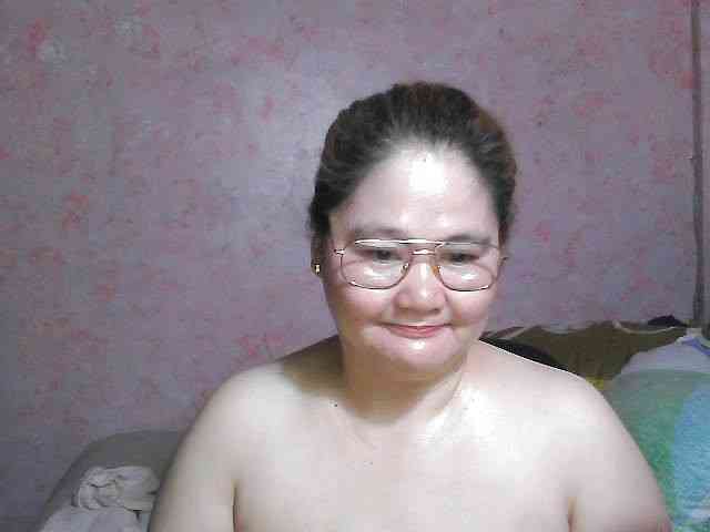 NICEtitspinay webcam