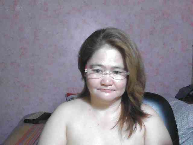 NICEtitspinay webcam