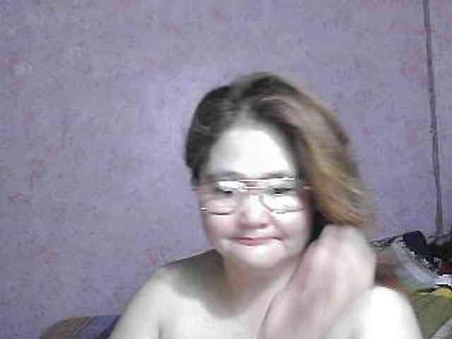 NICEtitspinay webcam